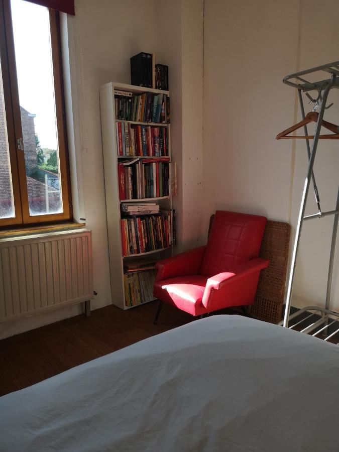 Bnb 4 Personnes 5 Mn Metro Bourg Entree Et Sdb Independantes Bed & Breakfast Lille Exterior photo